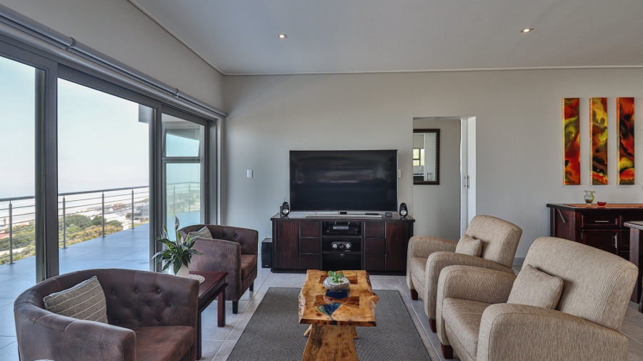 3 Bedroom Property for Sale in Pienaarstrand Western Cape